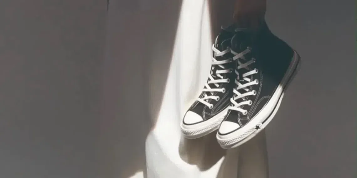 Converse retira campanha com estrela do K-pop após acusações de referências à Ku Klux Klan